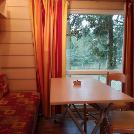 Camping De Flechat Hotel Orcival Luaran gambar