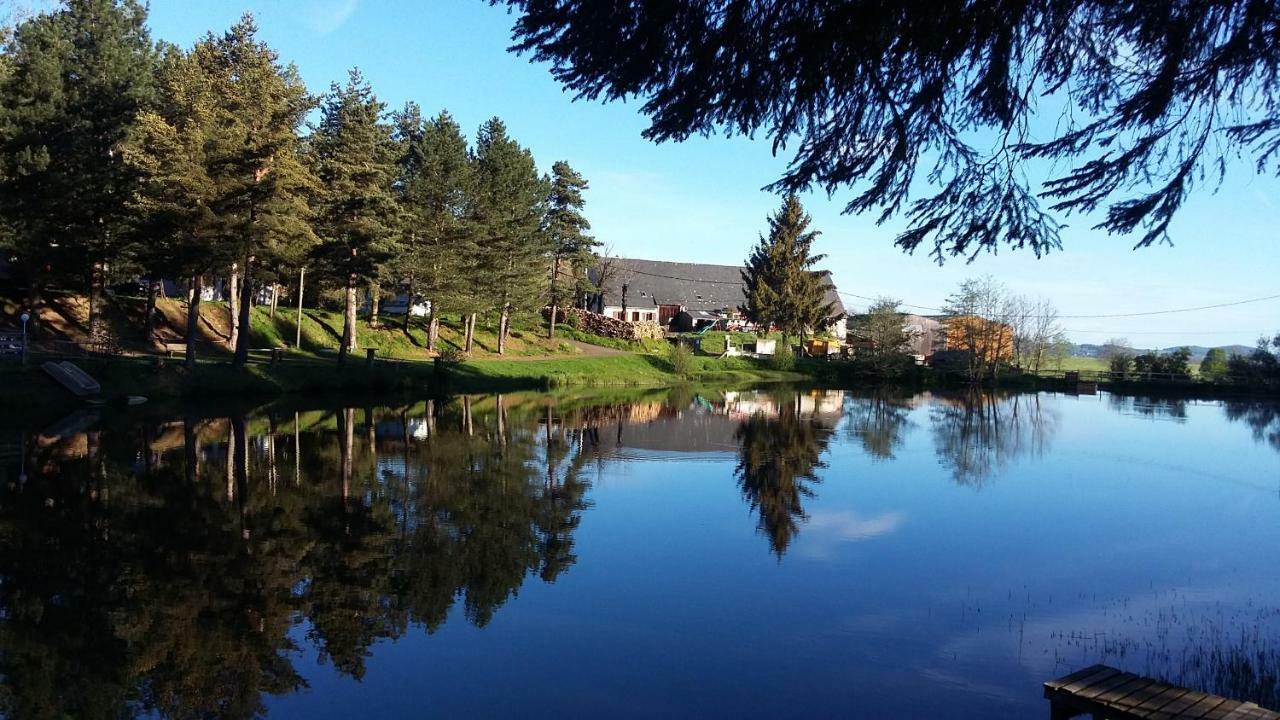 Camping De Flechat Hotel Orcival Luaran gambar